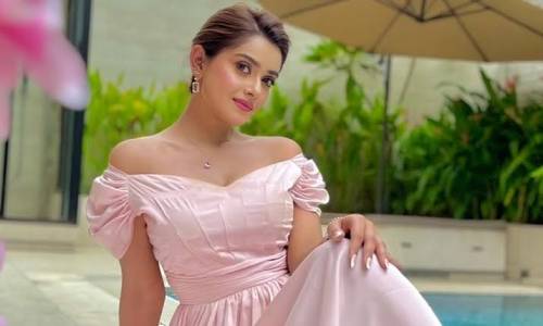 তানজিন তিশার বিরুদ্ধে প্রতারণার মামলা